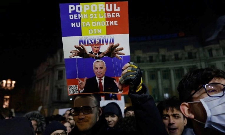 Rumunjski sud trebao je odlučiti hoće li poništiti šokantne izbore, sve je odgođeno